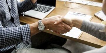 Caracteristicile creditului online în România