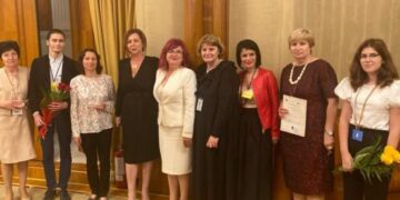 Trei unități de învățământ din județul Dâmbovița au primit titlul de „Școală Europeană”