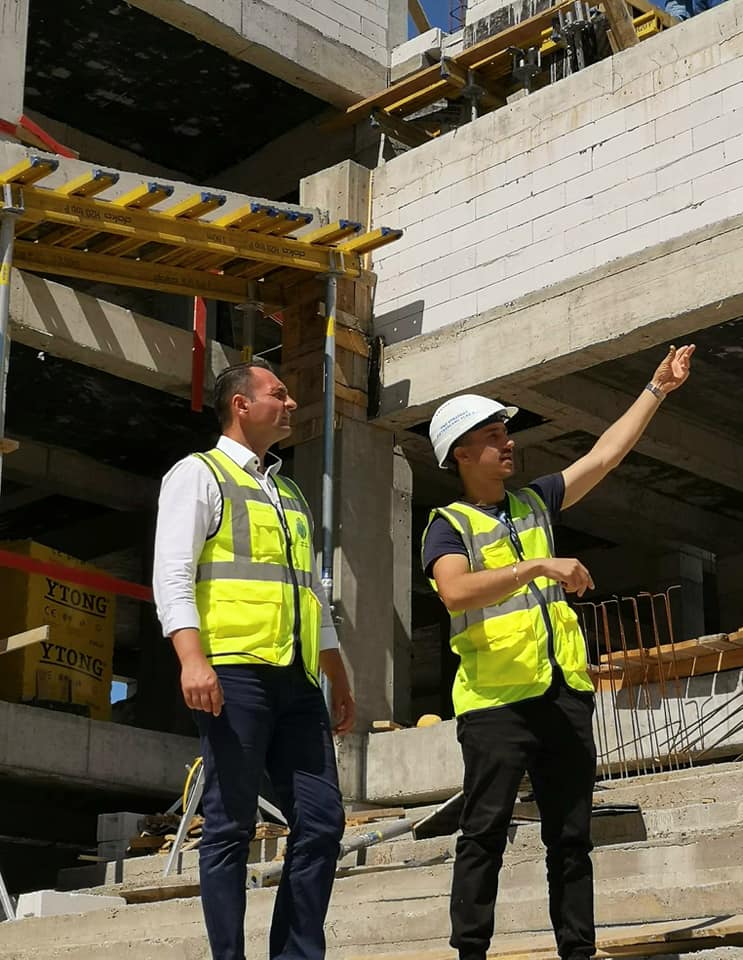 Se continuă investițiile care vizează școlile târgoviștene