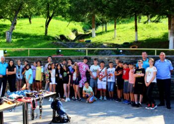 “Copiii muntelui” Dâmbovița, prima acțiune informativ-recreativă desfășurată de jandarmii montani