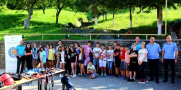 “Copiii muntelui” Dâmbovița, prima acțiune informativ-recreativă desfășurată de jandarmii montani