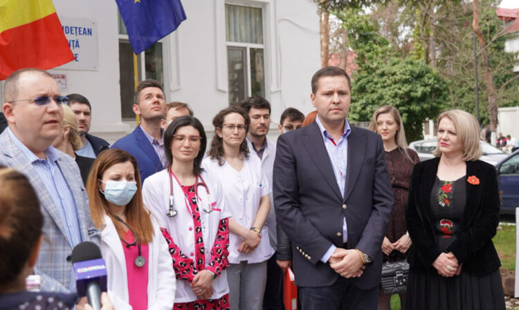 Au fost scoase la concurs 36 de noi posturi de medici specialiști