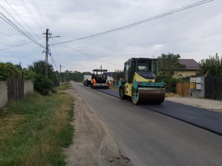 Lucrări Drumuri Poduri Dâmbovița-Aplicare îmbracaminte asfaltică în mai multe localități