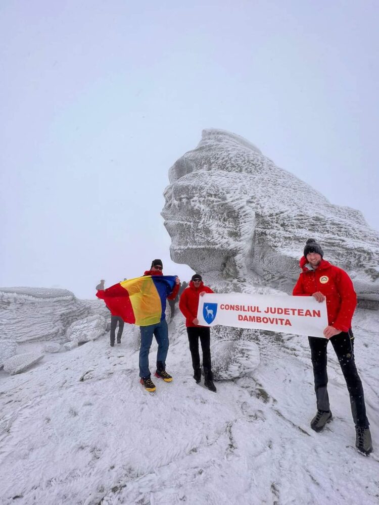 Victorie pentru Dâmbovița -Sfinxul și Babele din Bucegi fac oficial parte din patrimoniul județului