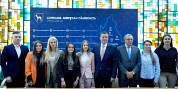 Un nou program de internship debutează la Consiliul Județean Dâmbovița