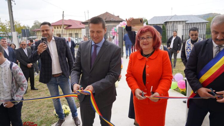 Școală inaugurată în comuna Valea Lungă
