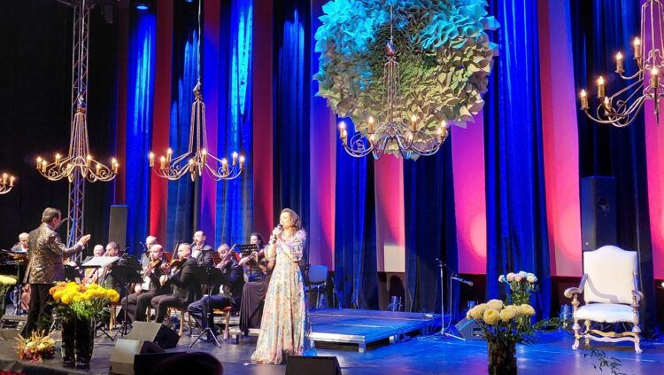 Romanțe vechi și noi s-au auzit la „Crizantema de Aur”