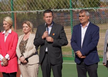 Noua bază sportivă de la Vișina și noul sediu al Primăriei Valea Mare  sunt două investiții care, de astăzi,  vor spori gradul de confort al locuitorilor celor două comune