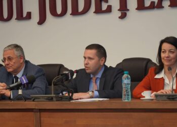 𝐀𝐬𝐭𝐚̆𝐳𝐢, 𝐣𝐮𝐝𝐞𝐭̦𝐮𝐥 𝐃𝐚̂𝐦𝐛𝐨𝐯𝐢𝐭̦𝐚 𝐚 𝐩𝐫𝐢𝐦𝐢𝐭 𝐯𝐢𝐳𝐢𝐭𝐚 𝐮𝐧𝐞𝐢 𝐝𝐞𝐥𝐞𝐠𝐚𝐭̦𝐢𝐢 𝐚 𝐂𝐨𝐦𝐢𝐬𝐢𝐞𝐢 𝐄𝐮𝐫𝐨𝐩𝐞𝐧𝐞!