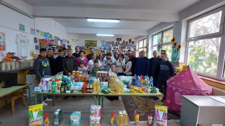 FUNDAȚIA CARABELLA INTERNAȚIONAL DIN GĂEȘTI A PRIMIT DARURI DIN PARTEA BISERICII