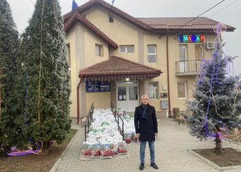 Moș Crăciun a sosit și în comuna Poiana