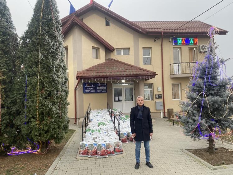 Moș Crăciun a sosit și în comuna Poiana