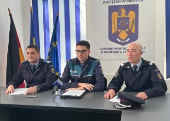 VIDEO – Jandarmii dâmbovițeni, Poliția și ISU Dâmbovița sunt la datorie în minivacanța prilejuită de Anul Nou