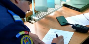 Peste 1000 de petarde găsite de jandarmii dâmbovițeni asupra unui bărbăt