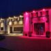 Primăria Orașului Titu iluminată în culorile Drapelului Național