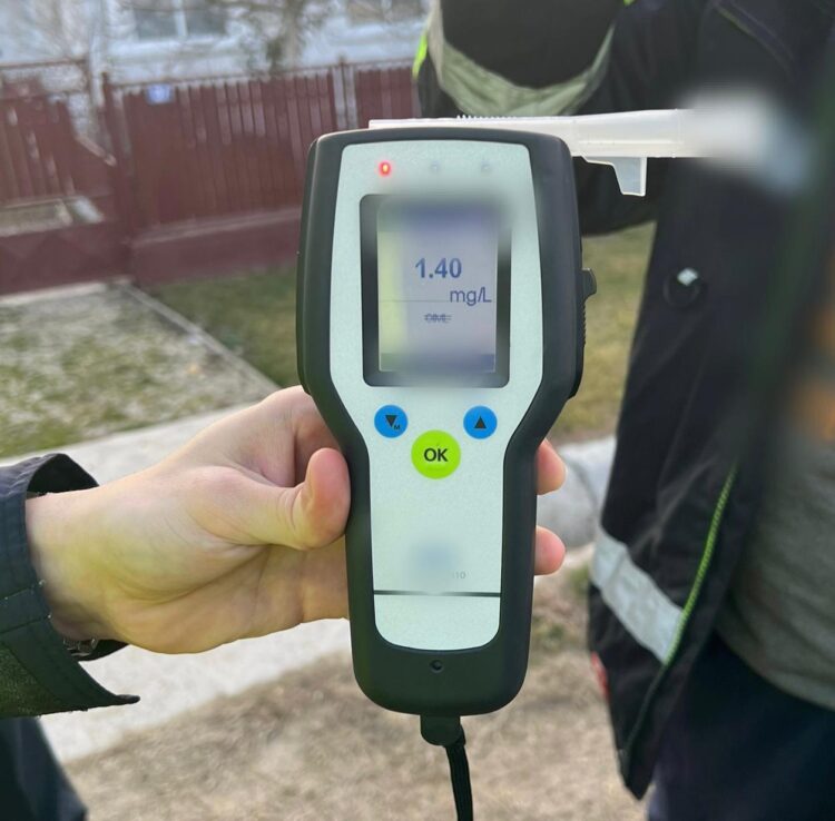 Cetățean al statului Belarus prins băut la volan în comuna Uliești