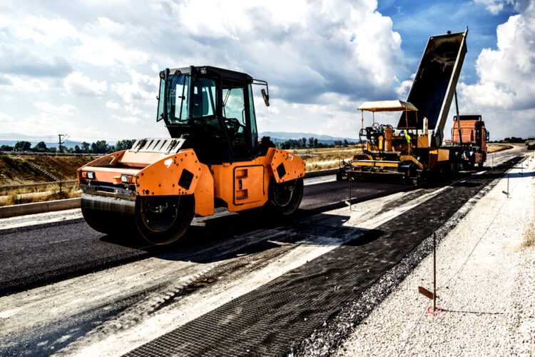 Vezi programul lucrărilor de infrastructură rutieră din județul Dâmbovița, în perioada 23 – 27.01.2023