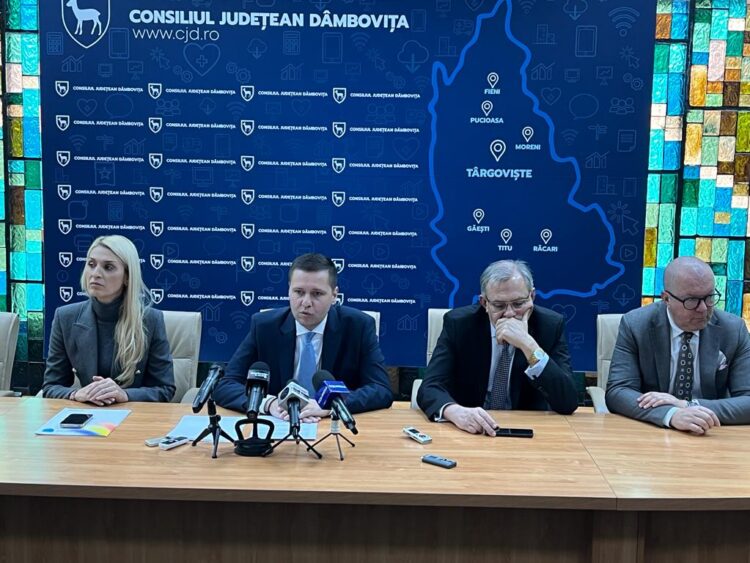 A fost scos la licitație drumul care leagă Runcu de Râu Alb