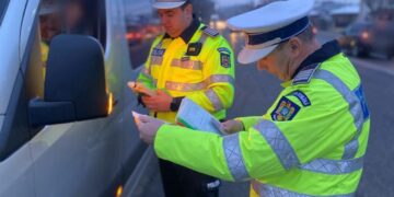 Transportul de persoane, în atenţia poliţiştilor dâmbovițeni