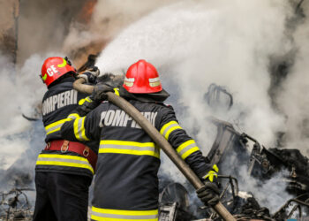 Incendiu izbucnit la o casă in localitatea Doicești