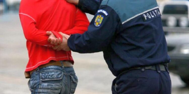Arestat preventiv 30 de zile pentru amenințare si încălcarea unui ordin de protecție