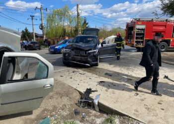Intervenție în cazul unui accident rutier produs în localitatea Sălcuța