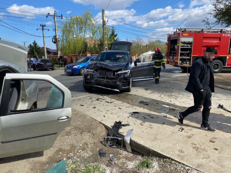 Intervenție în cazul unui accident rutier produs în localitatea Sălcuța