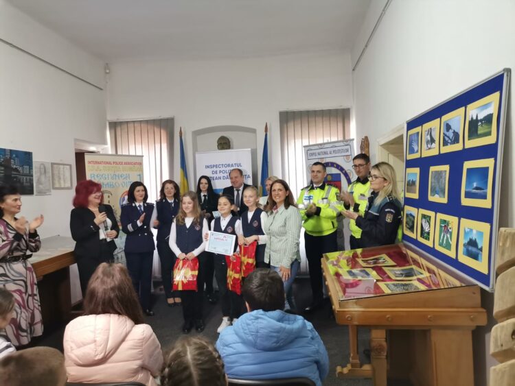 Etapa finală a Concursului de educație rutieră „Învățăm și ne bucurăm de Ziua Poliției Române”