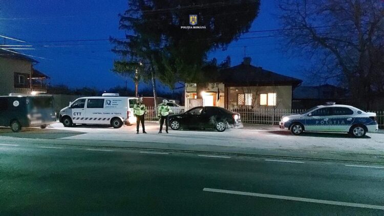 VIDEO – În câteva ore de acțiune, polițiștii rutieri au aplicat peste 580 de sancțiuni contravenționale, au retras 27 de certificate de înmatriculare, au reținut 38 de permise de conducere și au constatat 11 infracțiuni