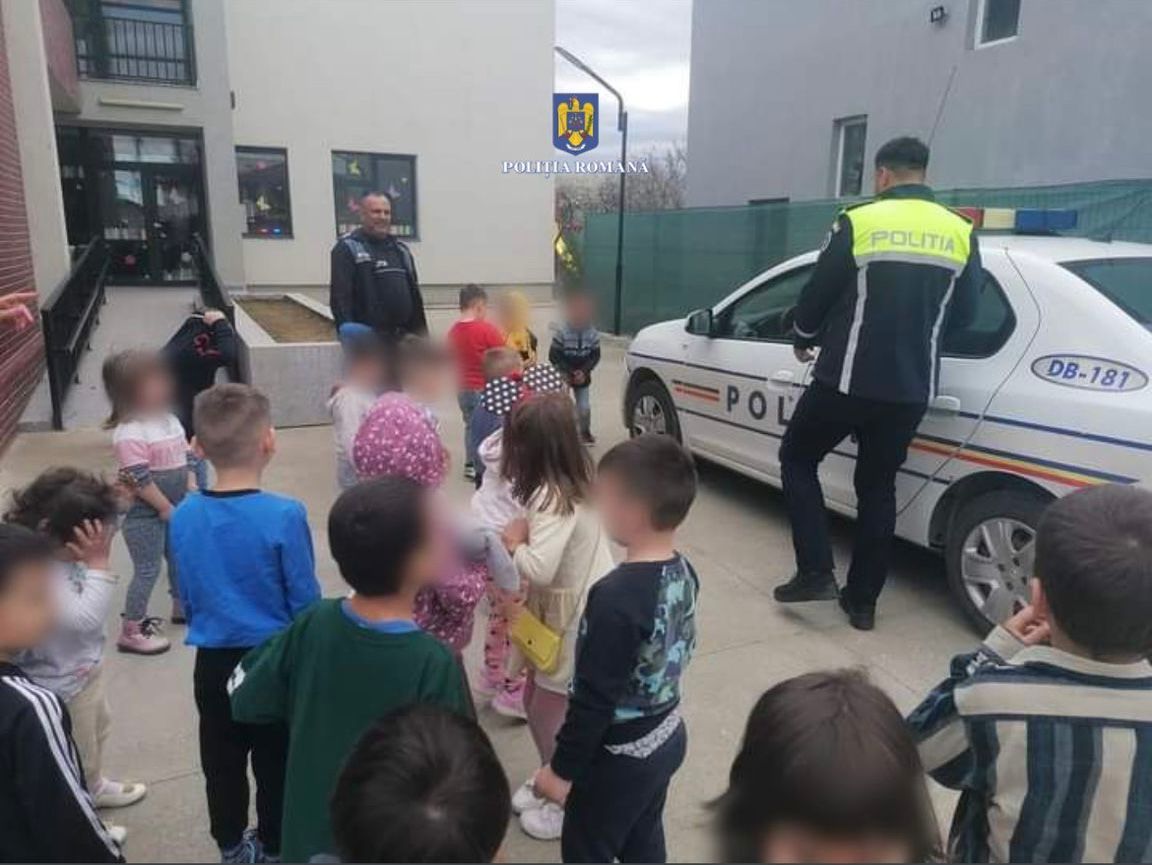 Polițiștii din cadrul Secției 10 Poliție Rurală Petrești au organizat o activitate preventiv-educativă la Grădinița Corbii Mari și la Școala Gimnazială Grozăvești
