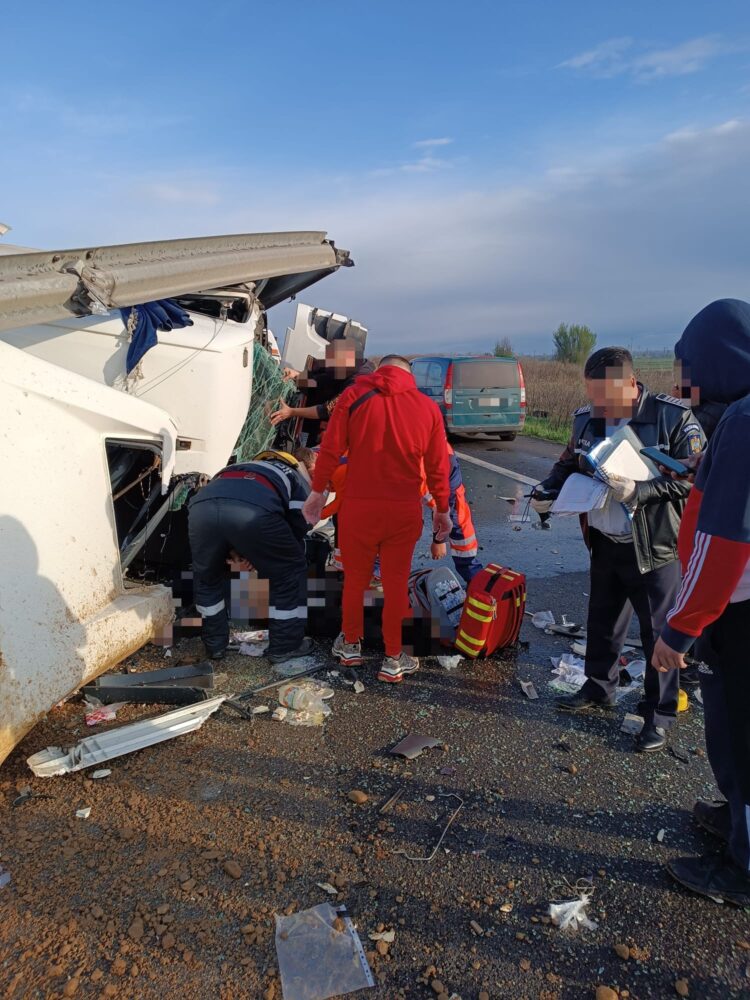 Intervenție în cazul unui accident rutier produs pe A1 km 53, raza localității Corbii Mari