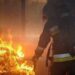 Incendiu izbucnit la un tablou electric pe casa scării unui bloc din orașul Găești, str. Unirii