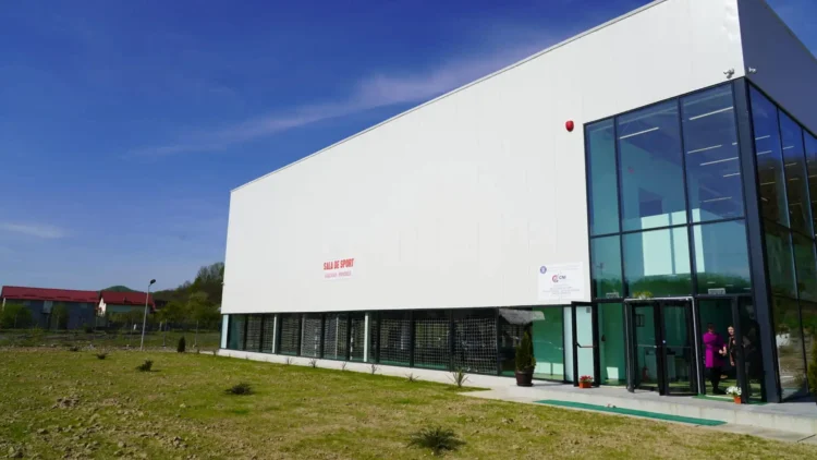 2 Mai – Cea mai potrivită zi pentru inaugurarea sălii de sport din comuna Vulcana Pandele!