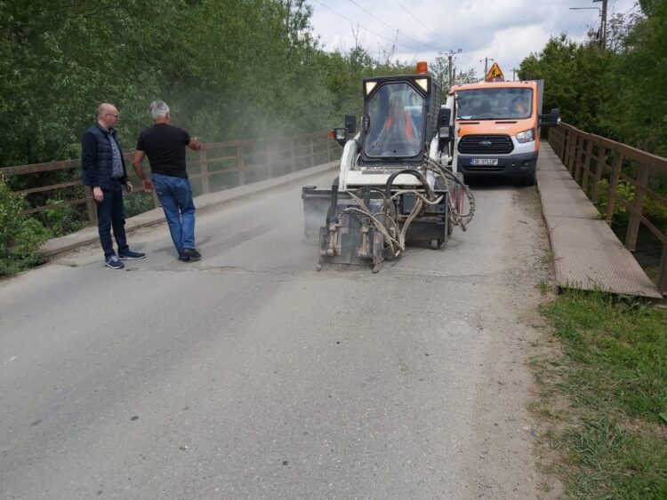 SC LUCRĂRI DRUMURI ȘI PODURI DÂMBOVIȚA, LUCRĂRI INTENSE ÎN JUDEȚ