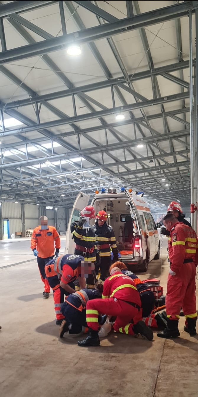 Accident la un operator economic în comuna Petrești