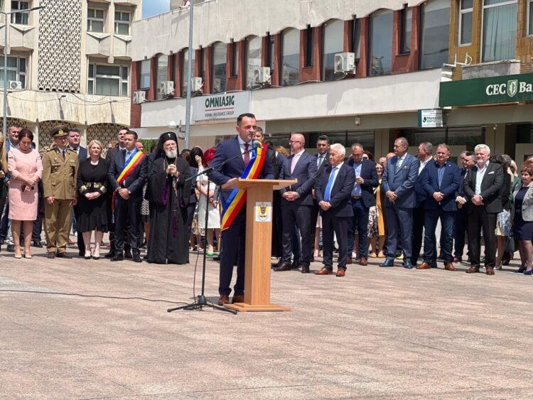 MESAJUL PRIMARULUI DANIEL CRISTIAN STAN DE ZIUA EROILOR