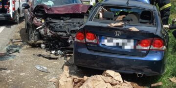 Intervenție în cazul unui accident rutier produs în localitatea Dărmănești