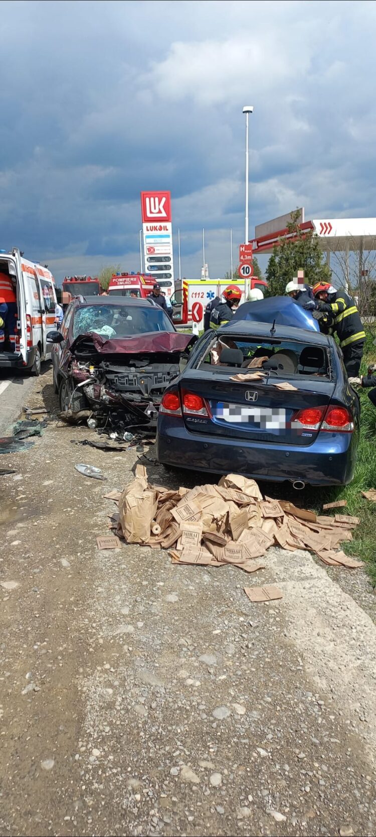 Intervenție în cazul unui accident rutier produs în localitatea Dărmănești
