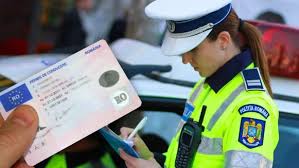 Cercetat pentru conducerea unui vehicul având dreptul de a conduce suspendat