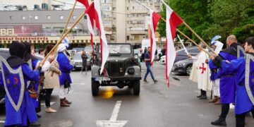 Parada retromobile și Turneul de baschet 3×3 “Iubim Dâmbovița”