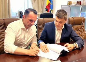 Primarul municipiului Târgoviște, Daniel Cristian Stan a semnat cel de-al doilea contract de finanțare din cadrul Programului Național de Investiții “Anghel Saligny” care vizează reabilitarea infrastructurii rutiere