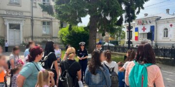 Acțiune stradală de informare a cetățenilor din Târgoviște