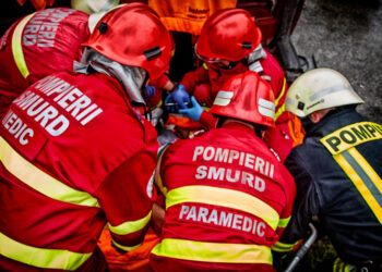 Intervenție în cazul unui eveniment rutier produs în comuna Tătărani, sat Caprioru, str. Valea Aninoasei