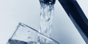 Vezi când se întrerupe furnizarea apei potabile în comuna Vulcana Băi