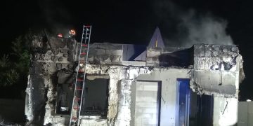 Incendiu produs la o casă în comuna Morteni