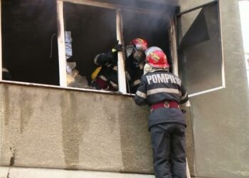 Incediu la un apartament în Târgoviște