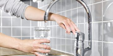 Se întrerupe furnizarea apei potabile în comuna Șelaru