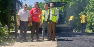 Corneliu Ștefan, președintele CJD, a vizitat astăzi șantierele din comunele IL Caragiale, Gura Ocniței, Ocnița și Răzvad! La vizita din teren a luat parte și secretarul de stat în Ministerul Transporturilor, Ionuț Săvoiu!