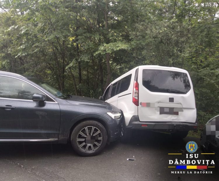 Accident rutier soldat cu victime pe direcția Sinaia-Moroeni