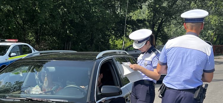 Foto/Video Participanții la traficul rutier au fost informați cu privire la noile modificări legislative